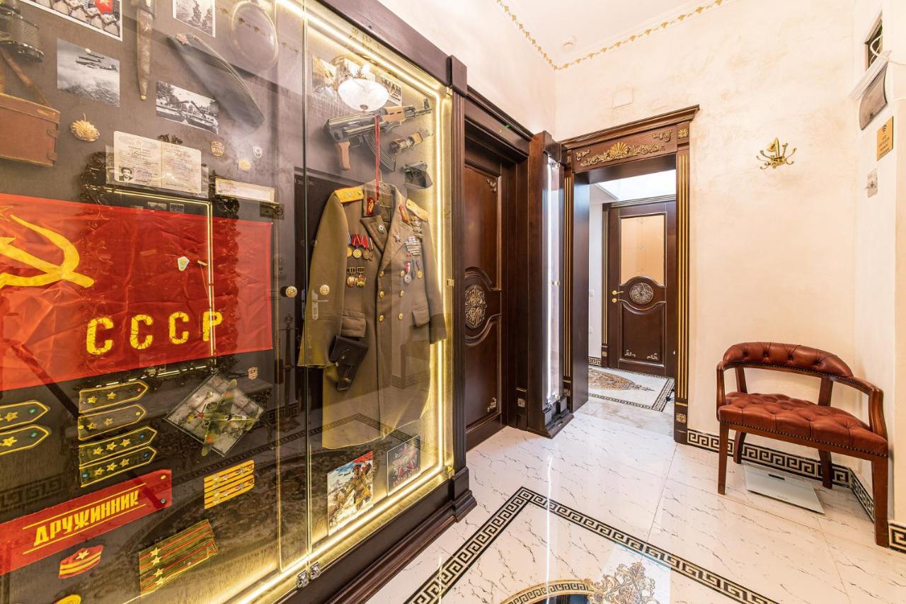 Private Museum Apartment With Antique Decor Bucureşti Ngoại thất bức ảnh